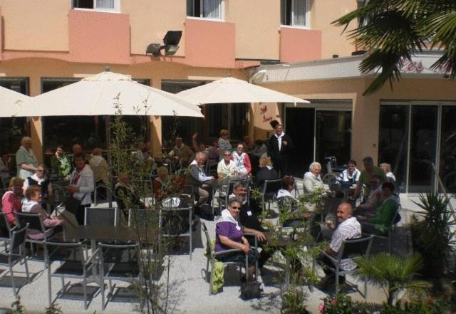 Hotel Des Rosiers لورد المظهر الخارجي الصورة